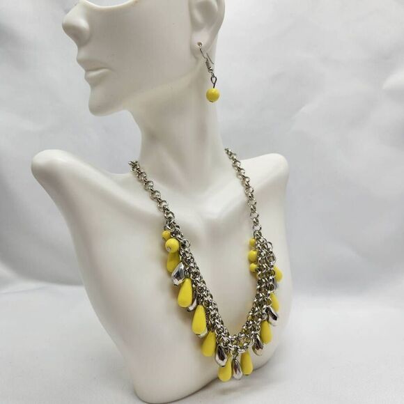 💜Yellow Beaded Necklace & Matching Dangling Earring Set - Picture 1 of 10